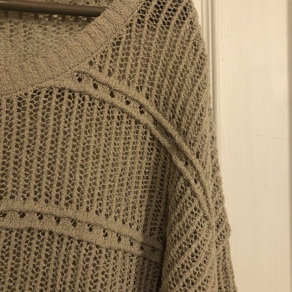 ❁ Open Knit Beige Knit Sweater ❁ - Picture 3 of 4